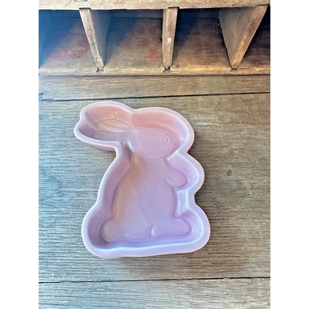 Ceramic Pink Easter BUNNY RABBIT BAKING DISH Bakeware Oven Mold 4